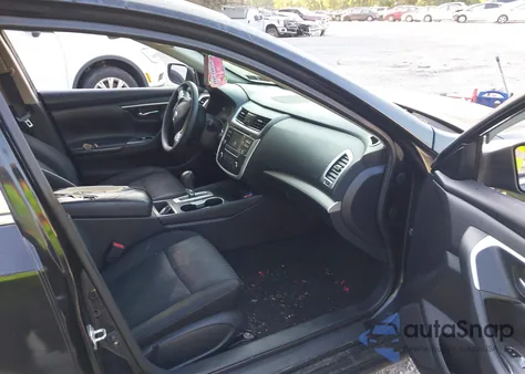 2016 Nissan Altima 2.5/2.5 S/2.5 Sl/2.5 Sr/2.5 Sv z USA, uszkodzony, nr VIN 1N4AL3AP2GN315118